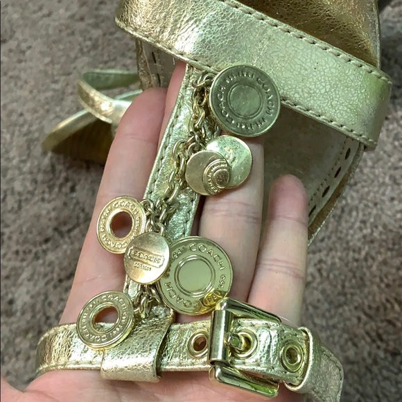 Shoes - Picture 4 of 4